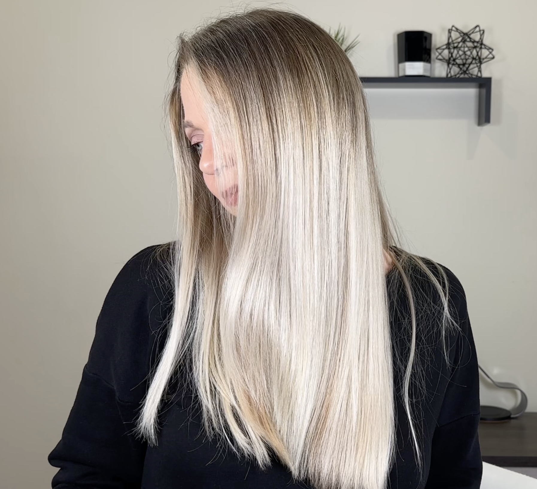 HEALTHY-PLATINUM-BLONDE-BLEACHED-HAIR