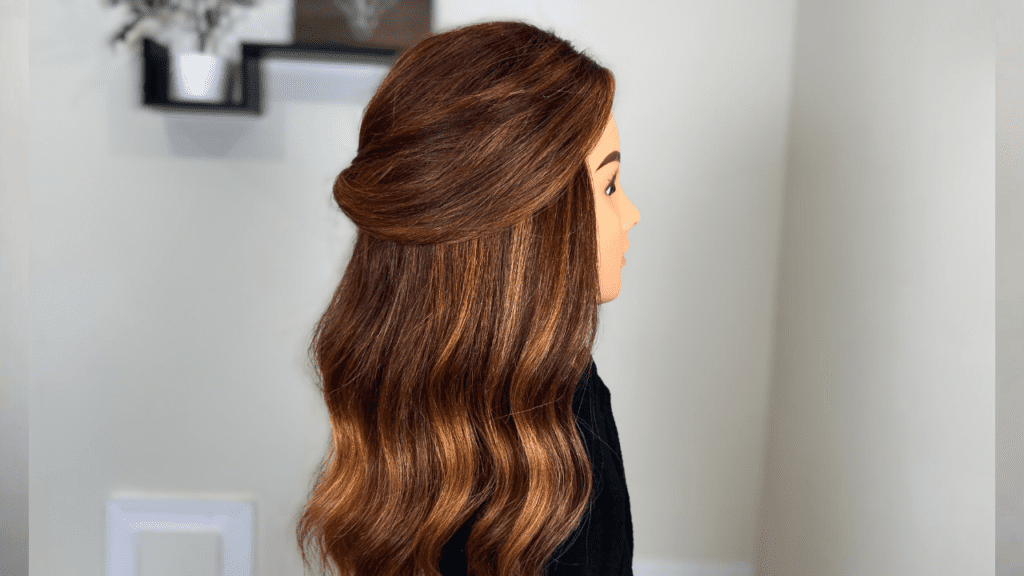 BRUNETTE-HAIR-COLOR-FOR-FALL-ON-A-MANNEQUIN